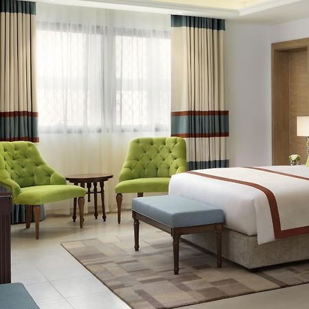 Al Najada Doha Hotel Apartments By Oaks Екстериор снимка